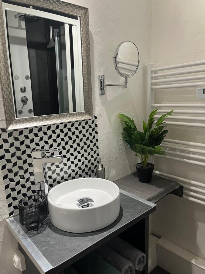Le Apartment